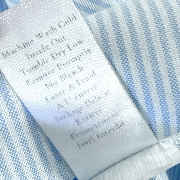 Frank and Eileen Silvio Top Womens Small Untuckable Button Up Blue Stripe Pocket - Picture 7 of 14